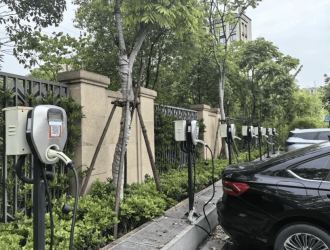 停車充電更方便，轉(zhuǎn)塘這個公園充電站投入運營